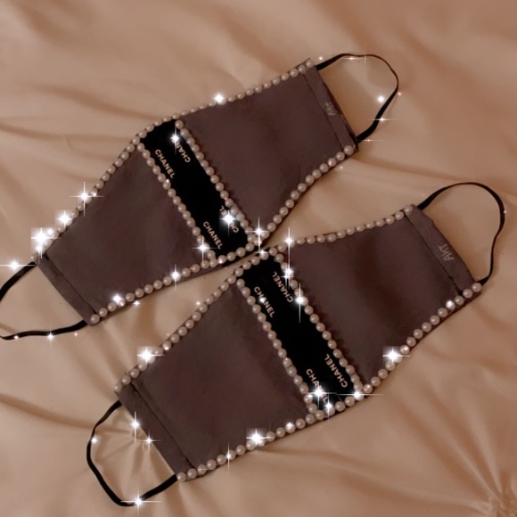 BOUJEE Face Mask ✨ - Picture 2 of 5